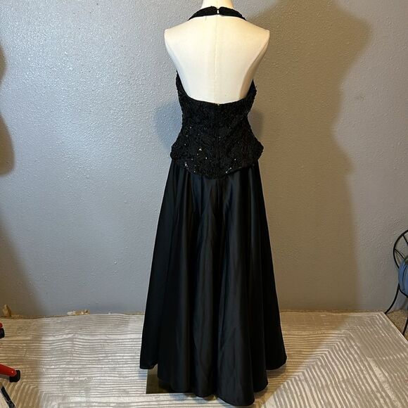Vintage Dave and Johny  halter sequined top with satin A-line skirt size 11/12 - Picture 5 of 12